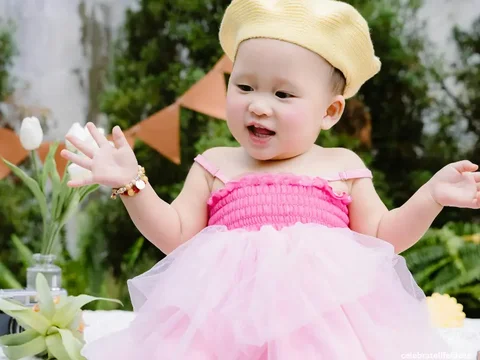 What to Wear to a Celebration of Life (Dress Code Guide)